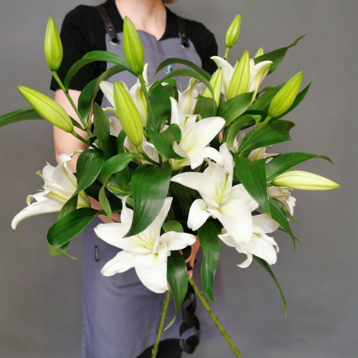 Ветка лилии